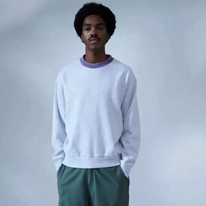 NWT Urban Outfitters Crewneck Sweatshirt Gray Size Small